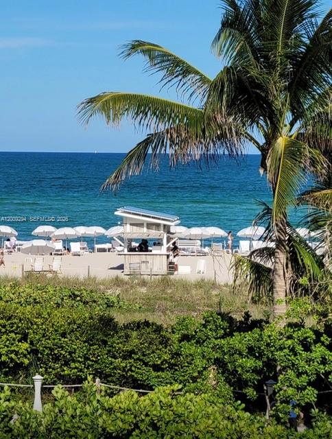 RONEY PALACE CONDO - Residential