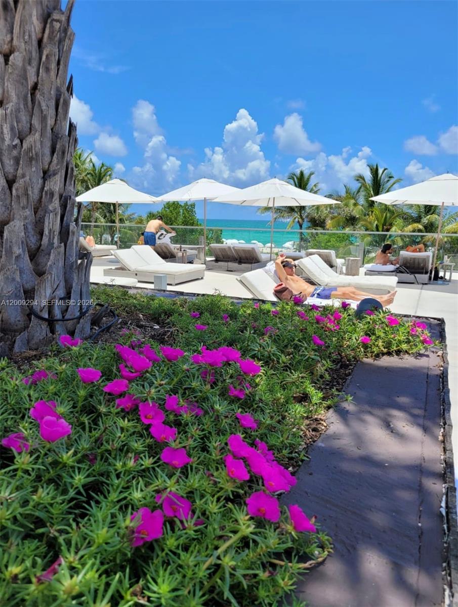 RONEY PALACE CONDO - Residential