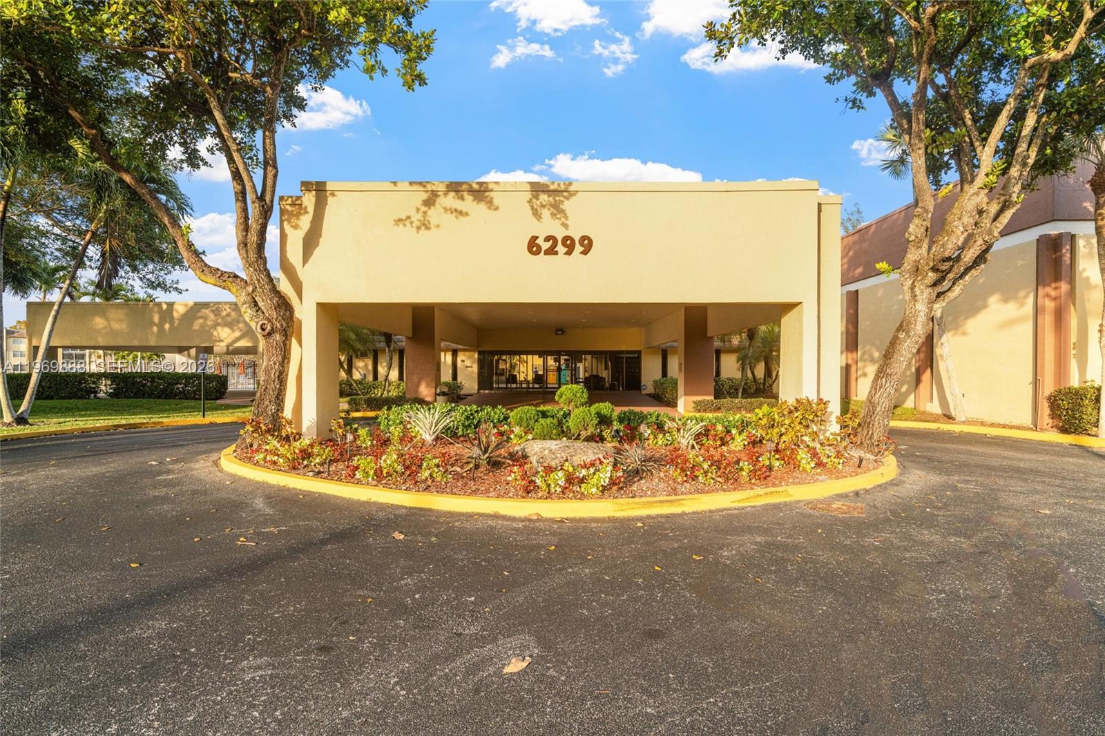 BERMUDA CLUB SEVEN CONDO - Residential