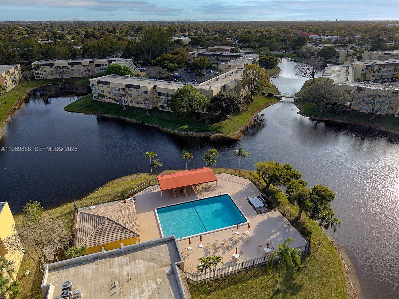 BERMUDA CLUB SEVEN CONDO - Residential