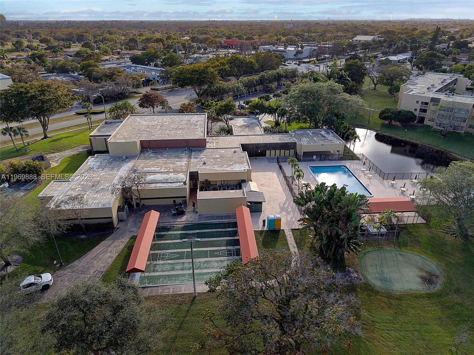 BERMUDA CLUB SEVEN CONDO - Residential