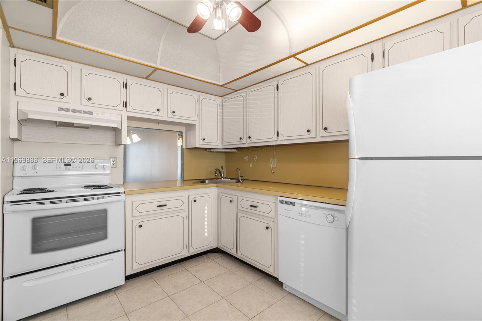 BERMUDA CLUB SEVEN CONDO - Residential