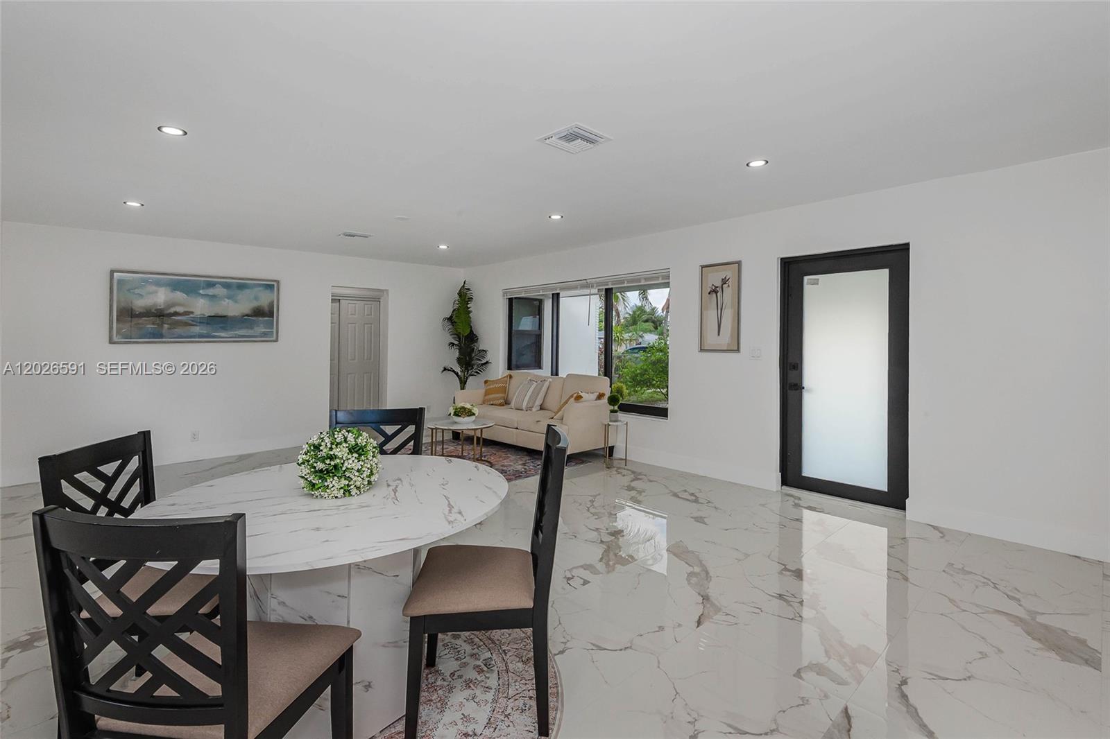 CORONET PARK - Residential