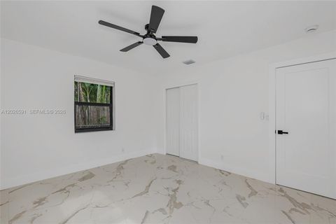 Tiny photo for 537 S 29th Ct, Hollywood, FL 33020 (MLS # A12026591)
