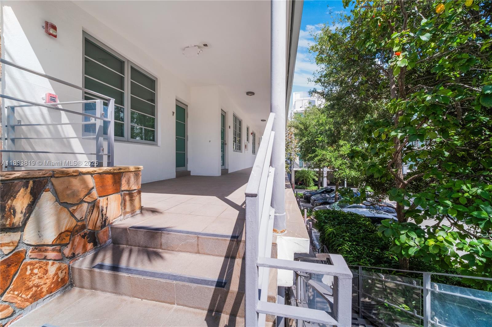 2021 Meridian Ave 8