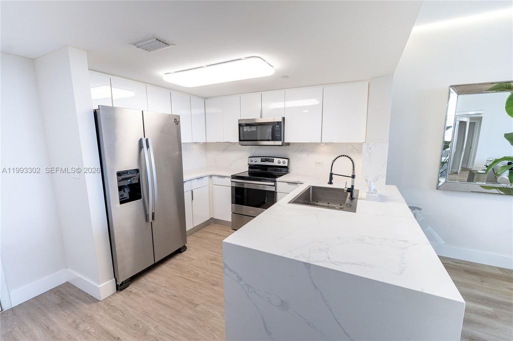 Photo of 19501 W Country Club Dr #1011, Aventura, FL 33180 (MLS # A11993302)