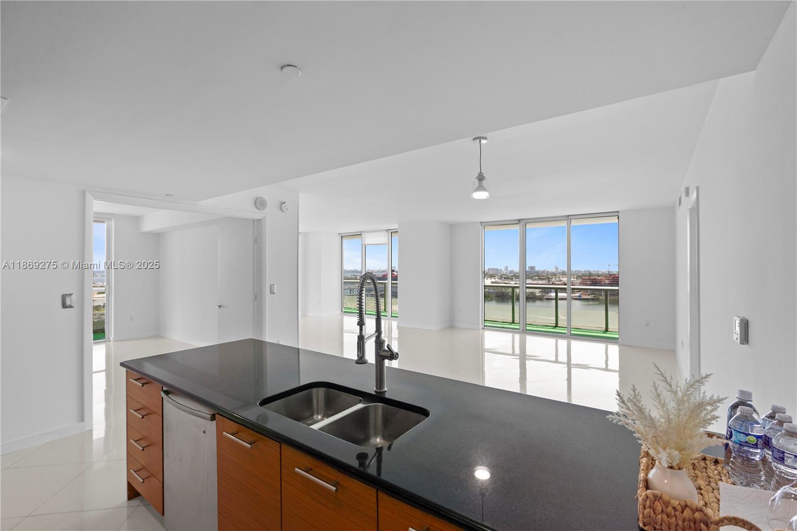 50 BISCAYNE CONDO - Residential