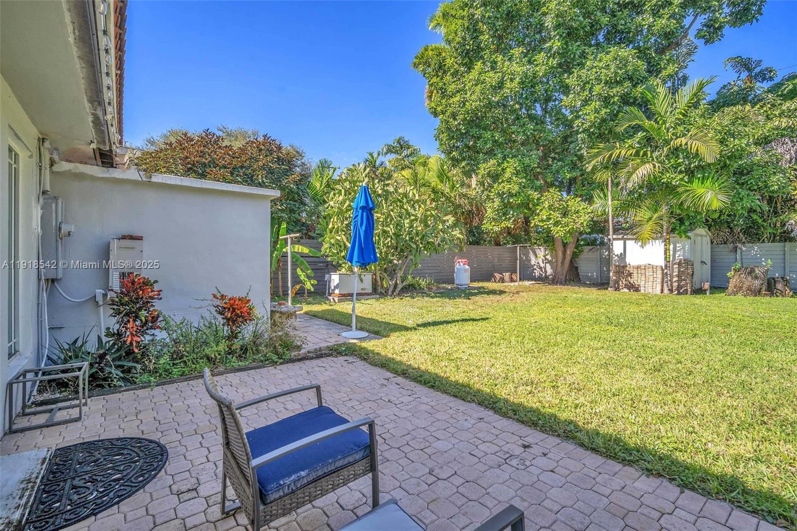 MIAMI SHORES SEC 8 REV - Residential