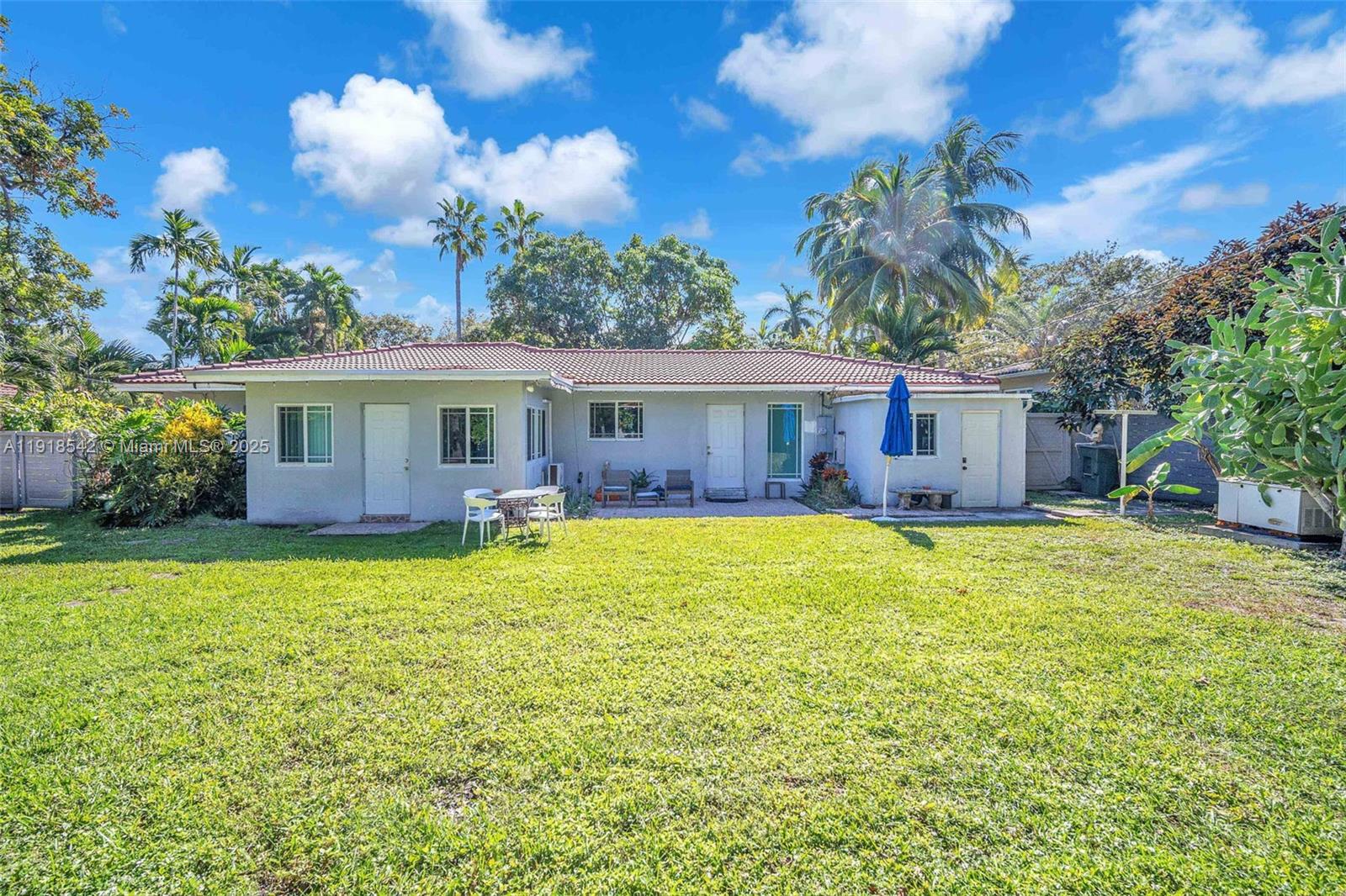 MIAMI SHORES SEC 8 REV - Residential