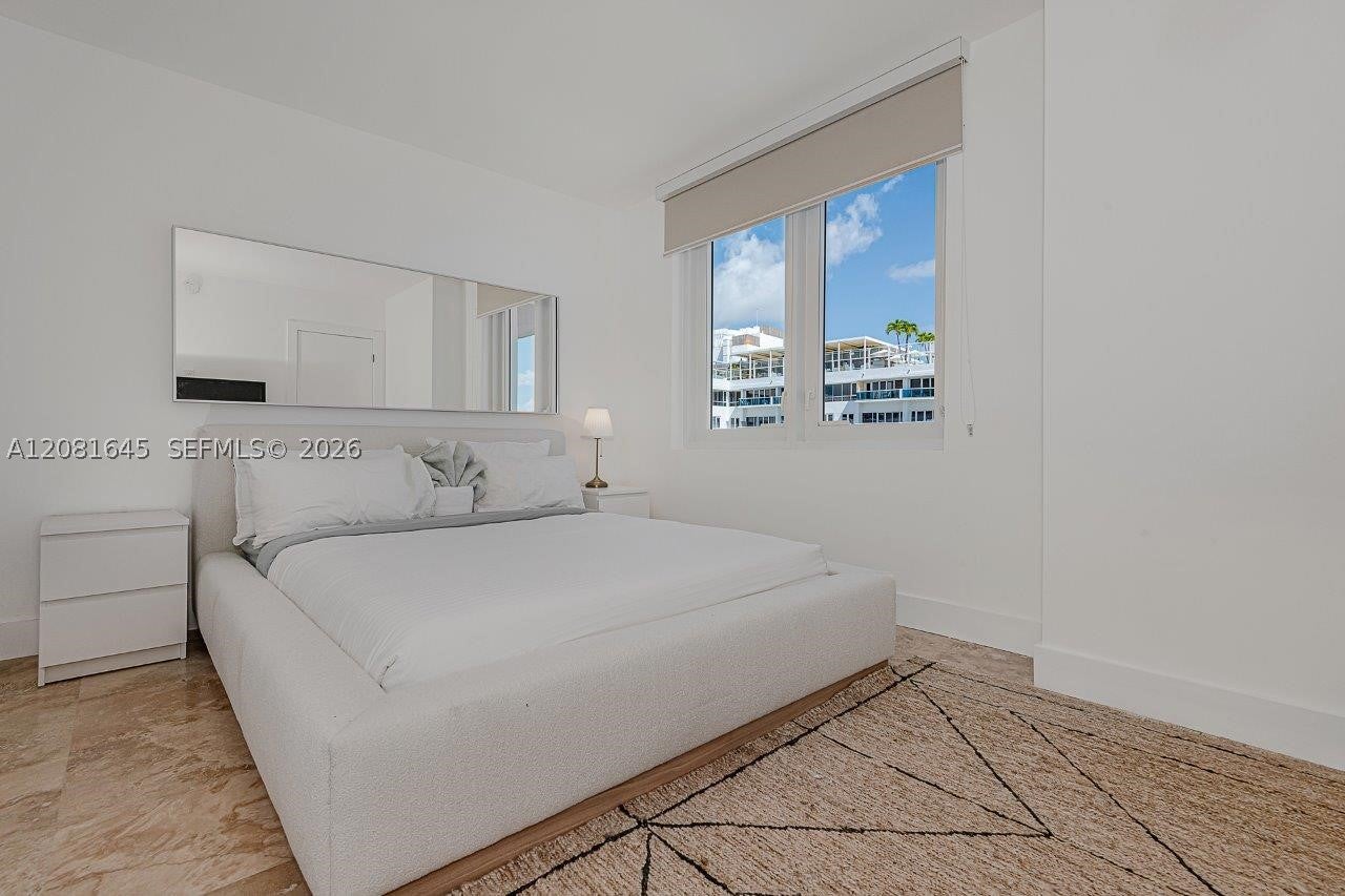 2301 Collins Ave 1515