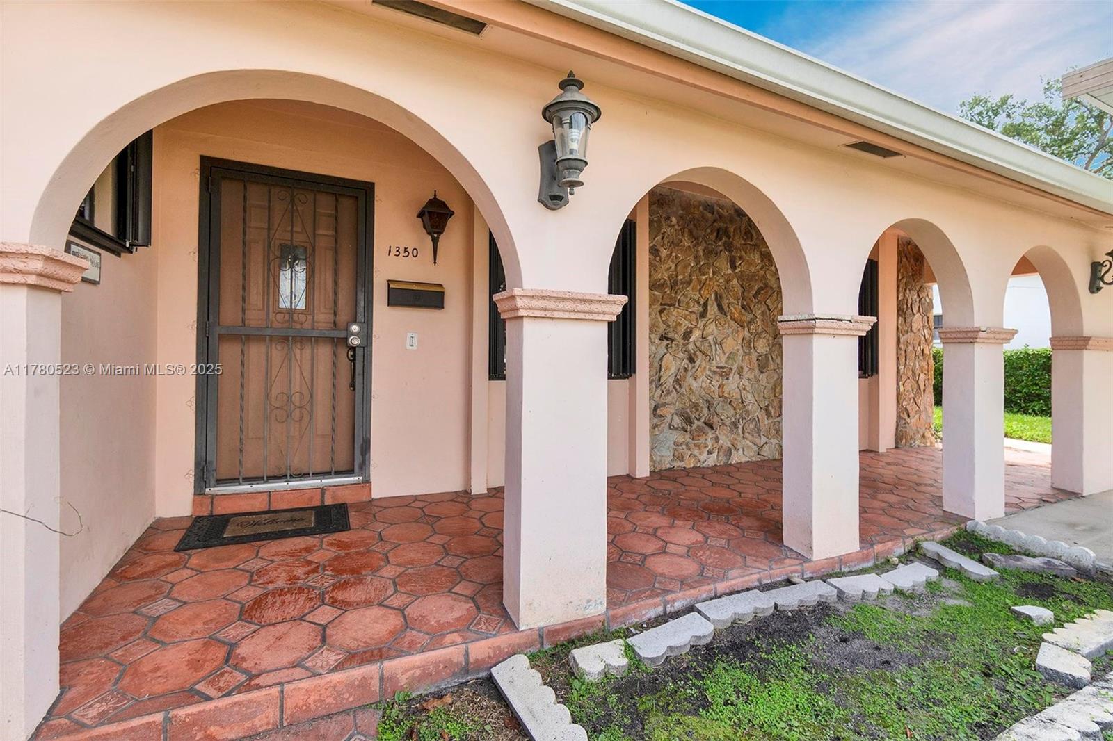 1350 NW 96th St