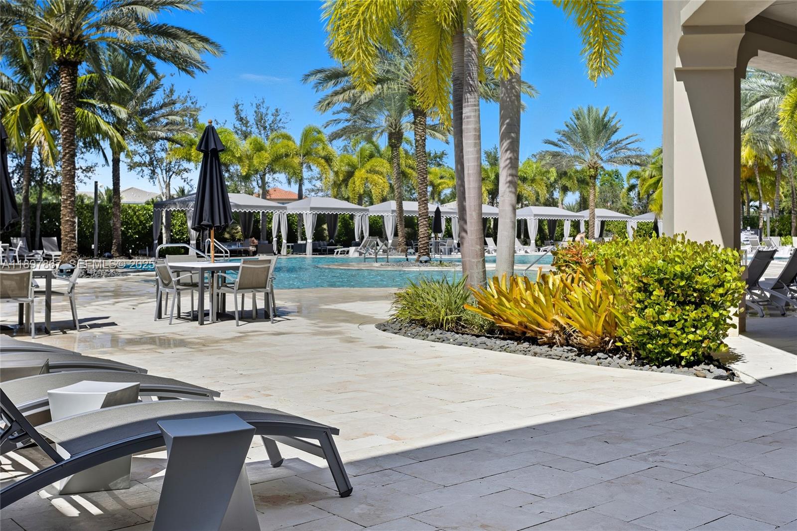 Seven Bridges - Residential