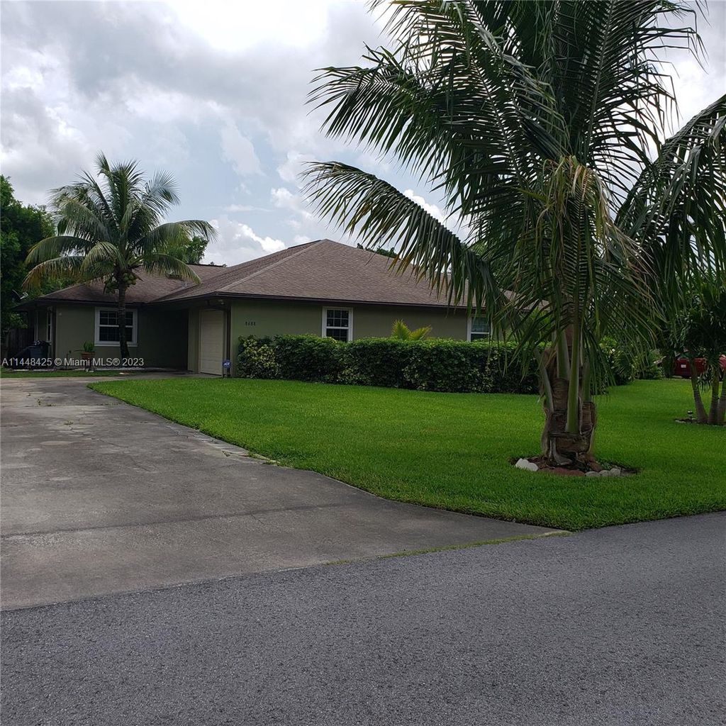 Photo of 8678 SE Oleander St #8688, Hobe Sound, FL 33455 (MLS # A11448425)