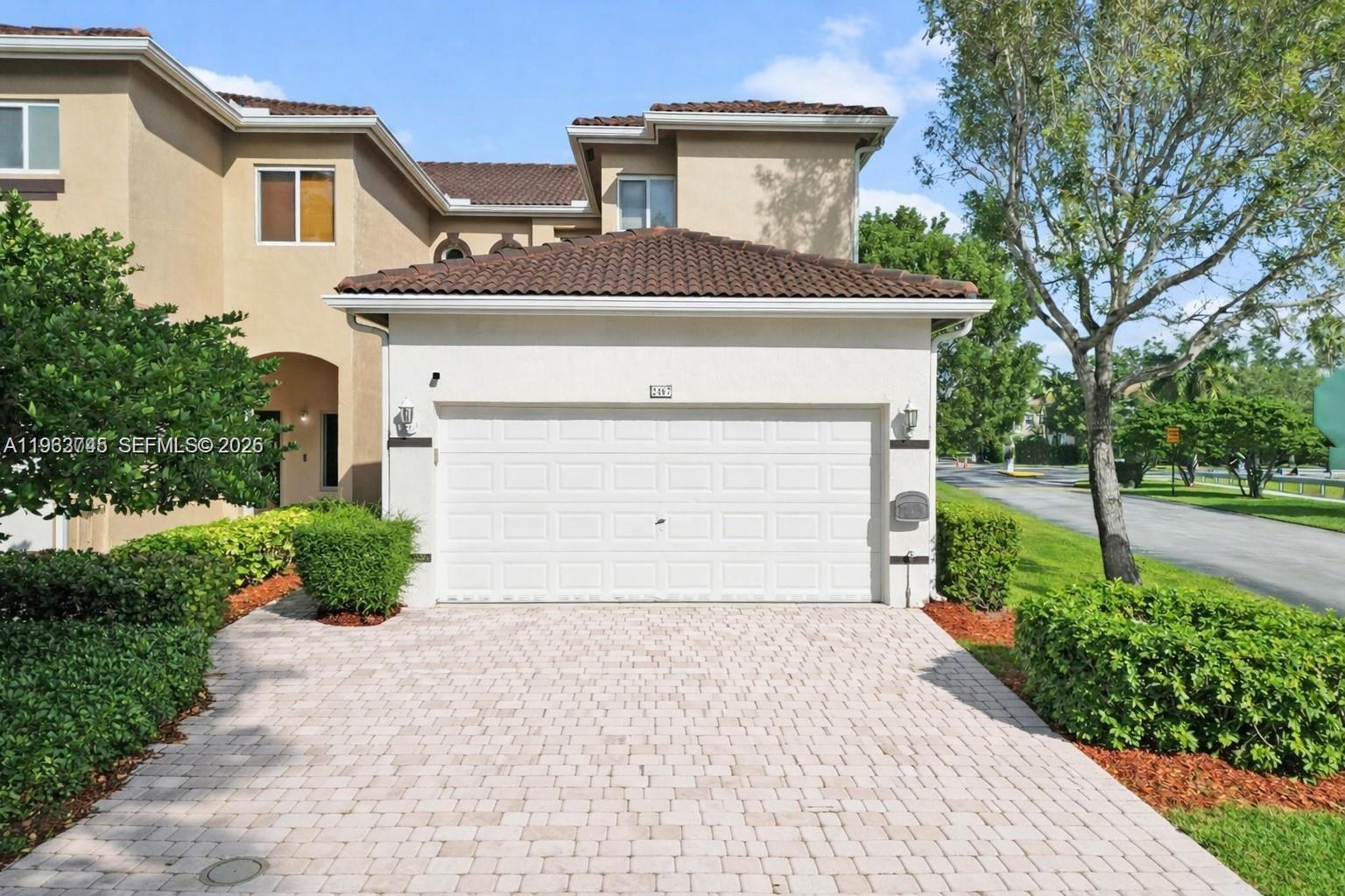 TOWNGATE NORTH - Residential Lease