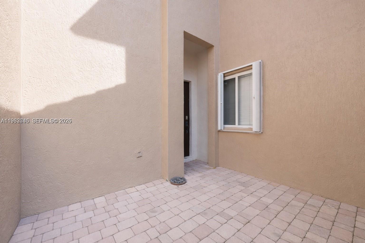 TOWNGATE NORTH - Residential Lease