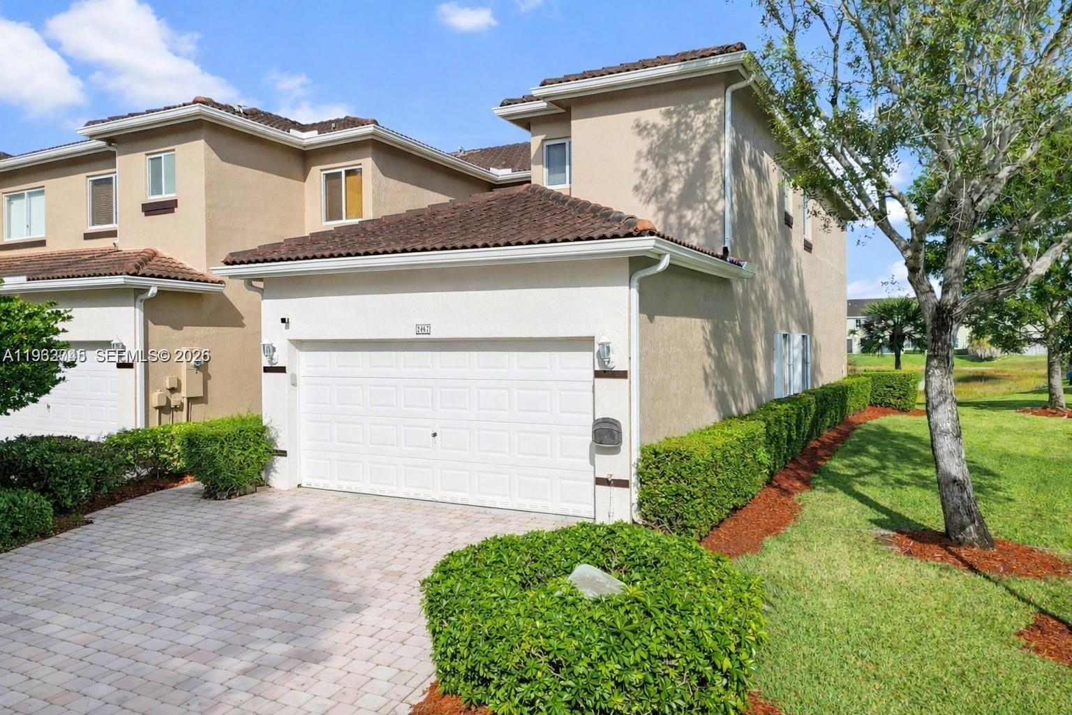 TOWNGATE NORTH - Residential Lease