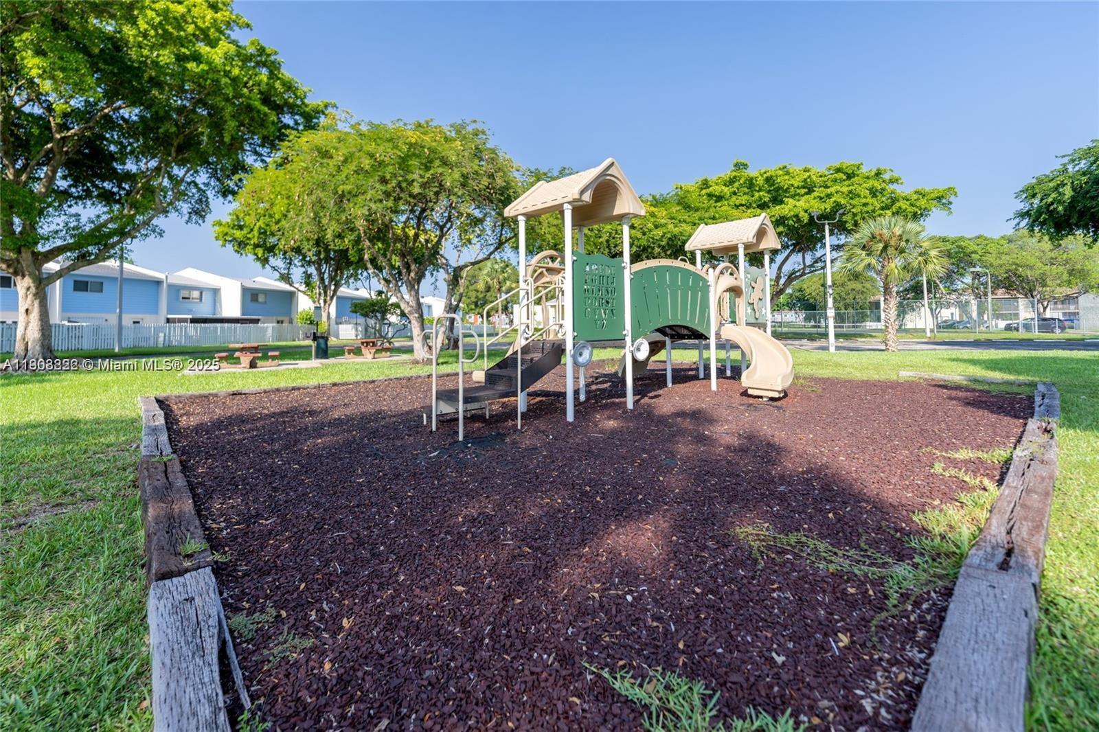 CUTLER CREEK VILLAGE COND - Residential