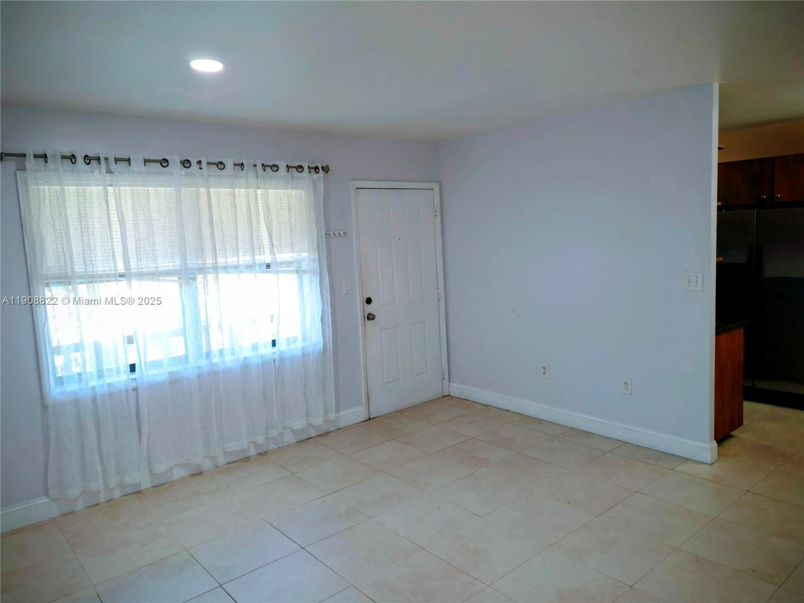 CUTLER CREEK VILLAGE COND - Residential