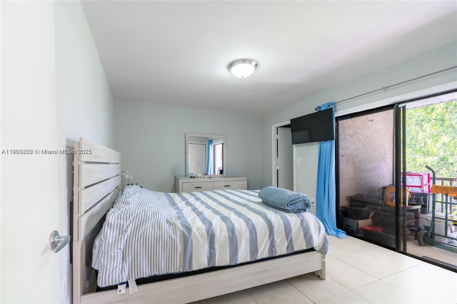 CUTLER CREEK VILLAGE COND - Residential