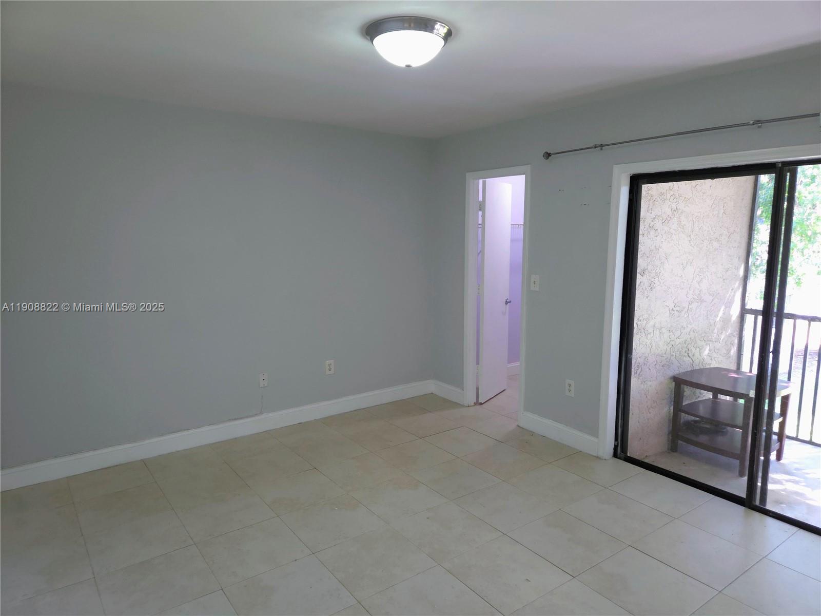 CUTLER CREEK VILLAGE COND - Residential