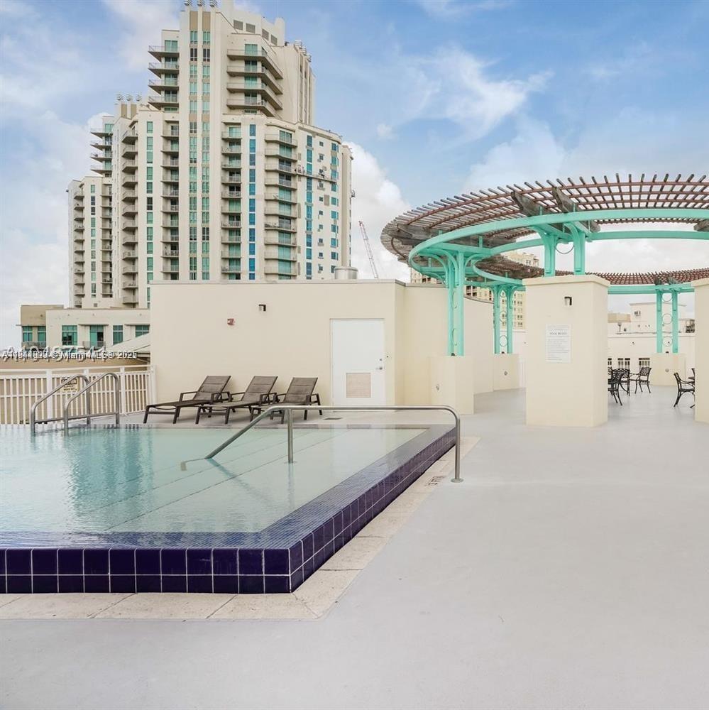 DOWNTOWN DADELAND CONDO N - Residential Lease