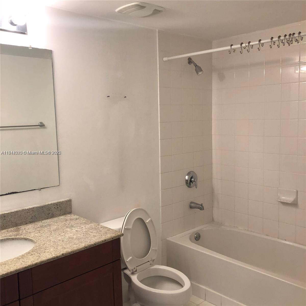 DOWNTOWN DADELAND CONDO N - Residential Lease