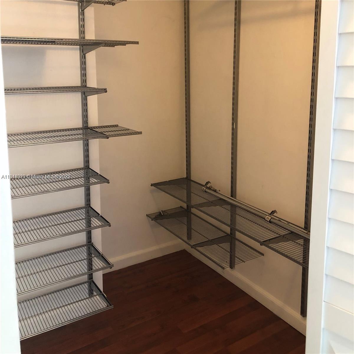 DOWNTOWN DADELAND CONDO N - Residential Lease