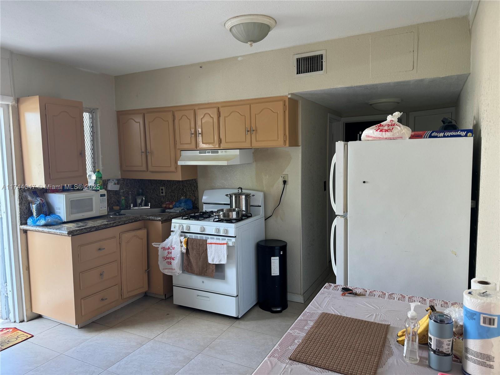 IRONS MANOR HIGH PINE ADD - Residential Income