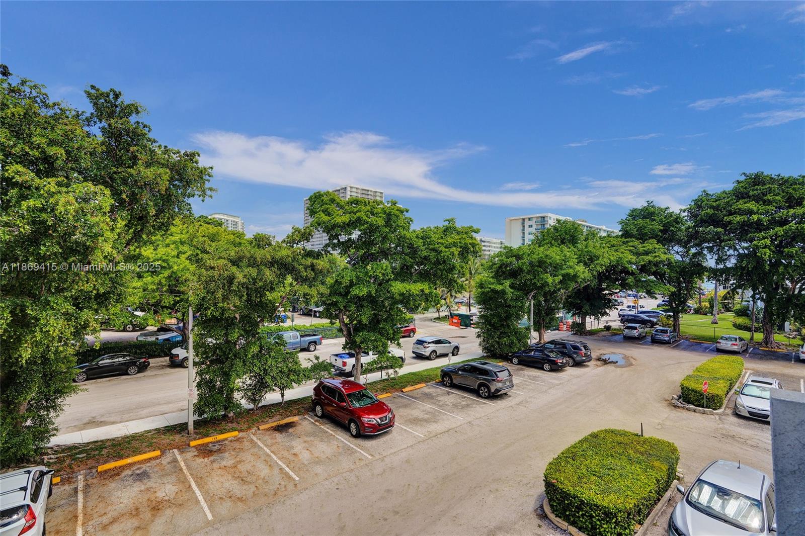 NORTH BAY VILLAS CONDO - Residential