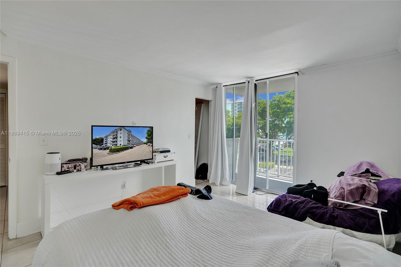 NORTH BAY VILLAS CONDO - Residential