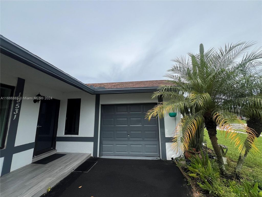 Photo of 19531 Carolina Cir, Boca Raton, FL 33434 (MLS # A11666885)