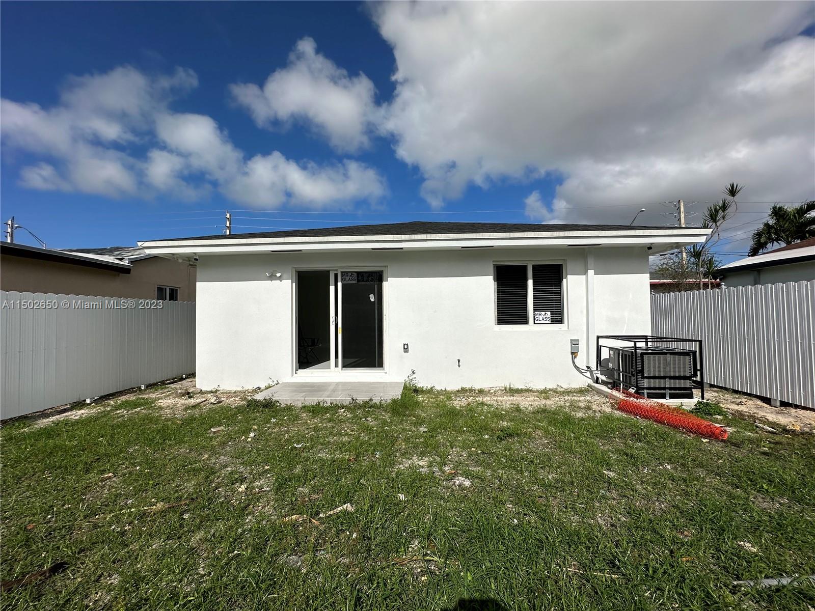 PARA VILLA HEIGHTS - Residential Lease