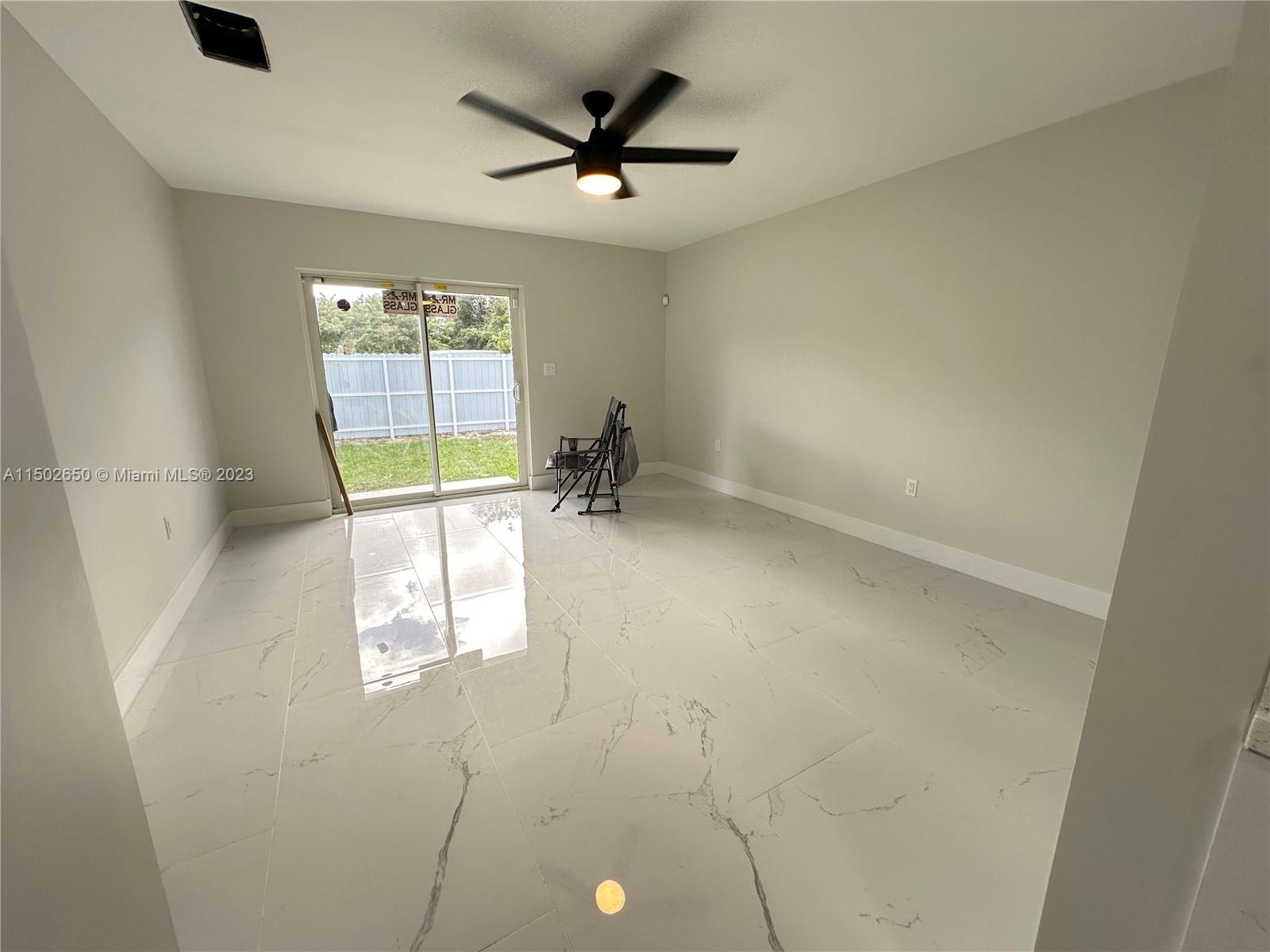 PARA VILLA HEIGHTS - Residential Lease