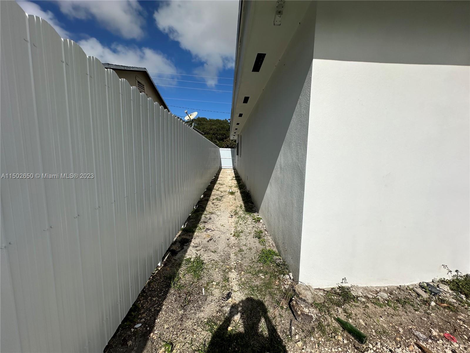 PARA VILLA HEIGHTS - Residential Lease