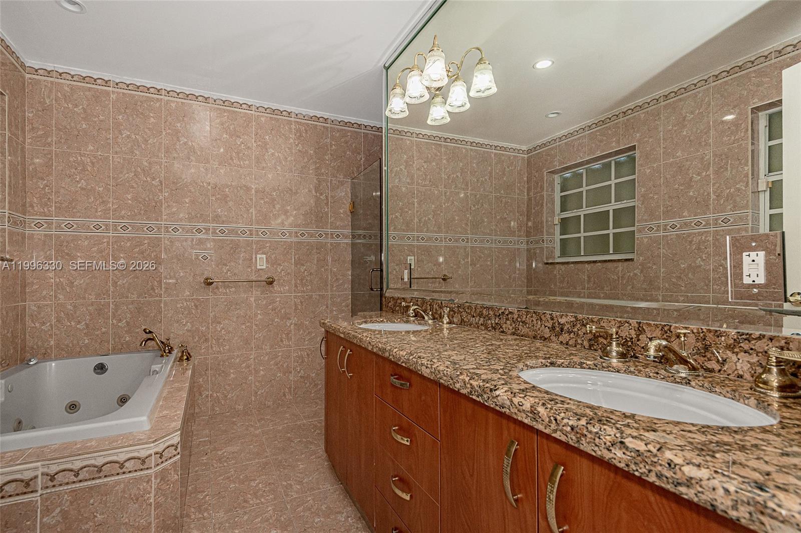 SUNSWEPT ISLE 1ST ADDN - Residential Lease