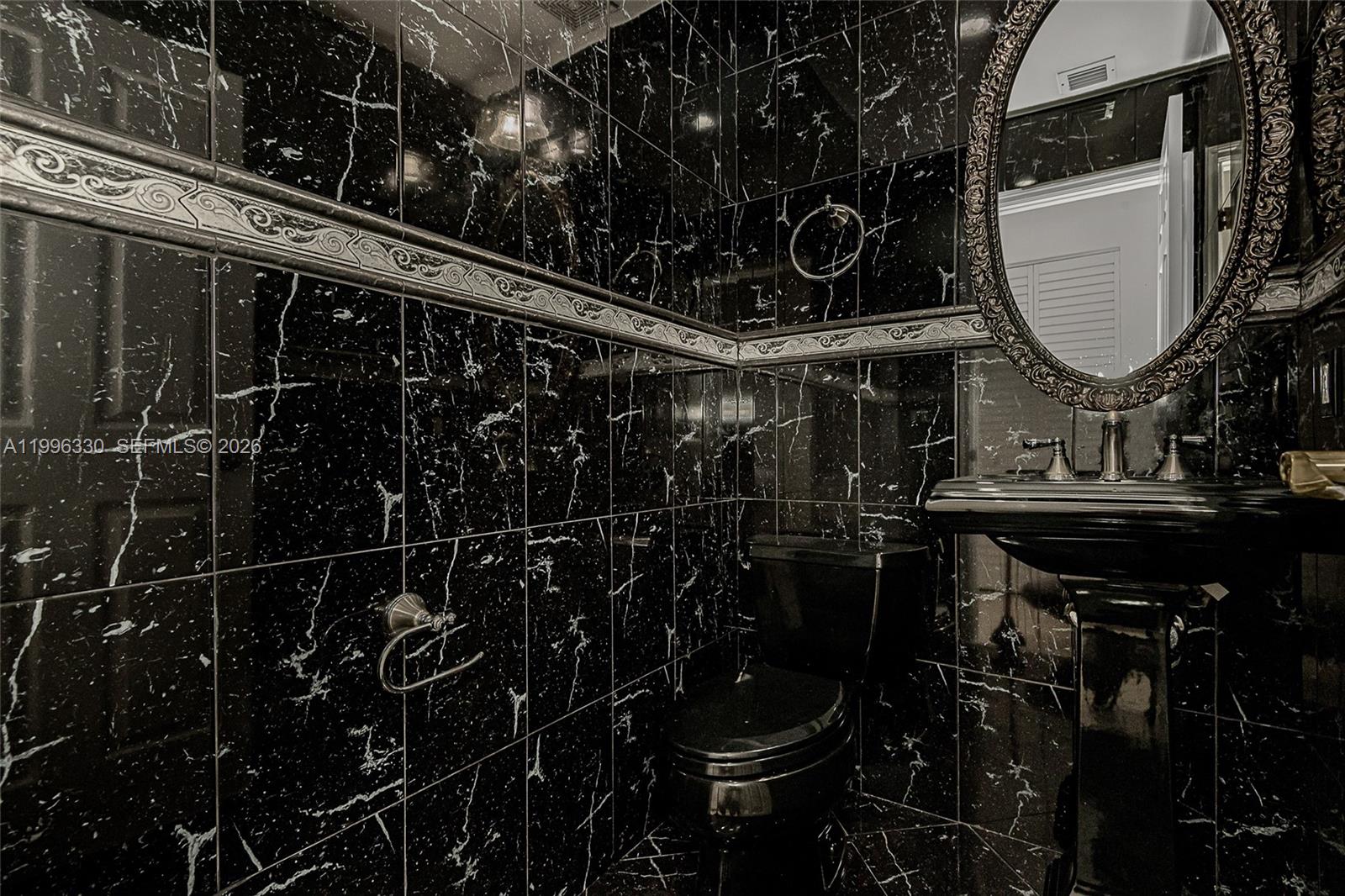 SUNSWEPT ISLE 1ST ADDN - Residential Lease