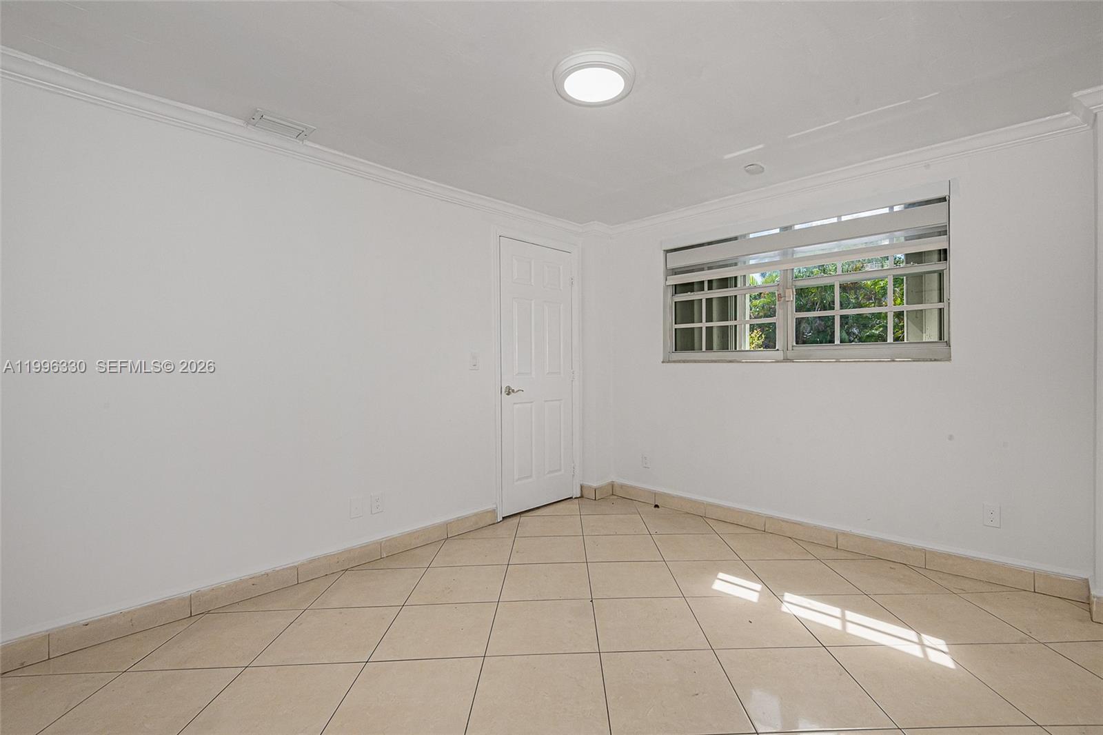 SUNSWEPT ISLE 1ST ADDN - Residential Lease