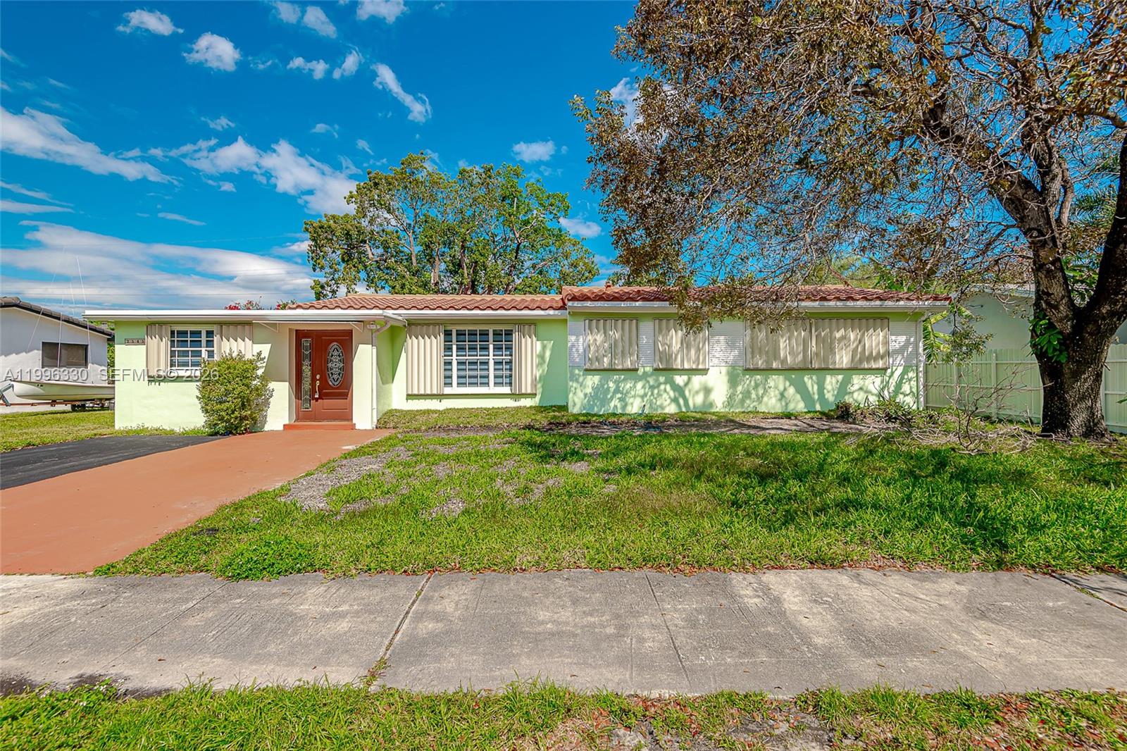 SUNSWEPT ISLE 1ST ADDN - Residential Lease