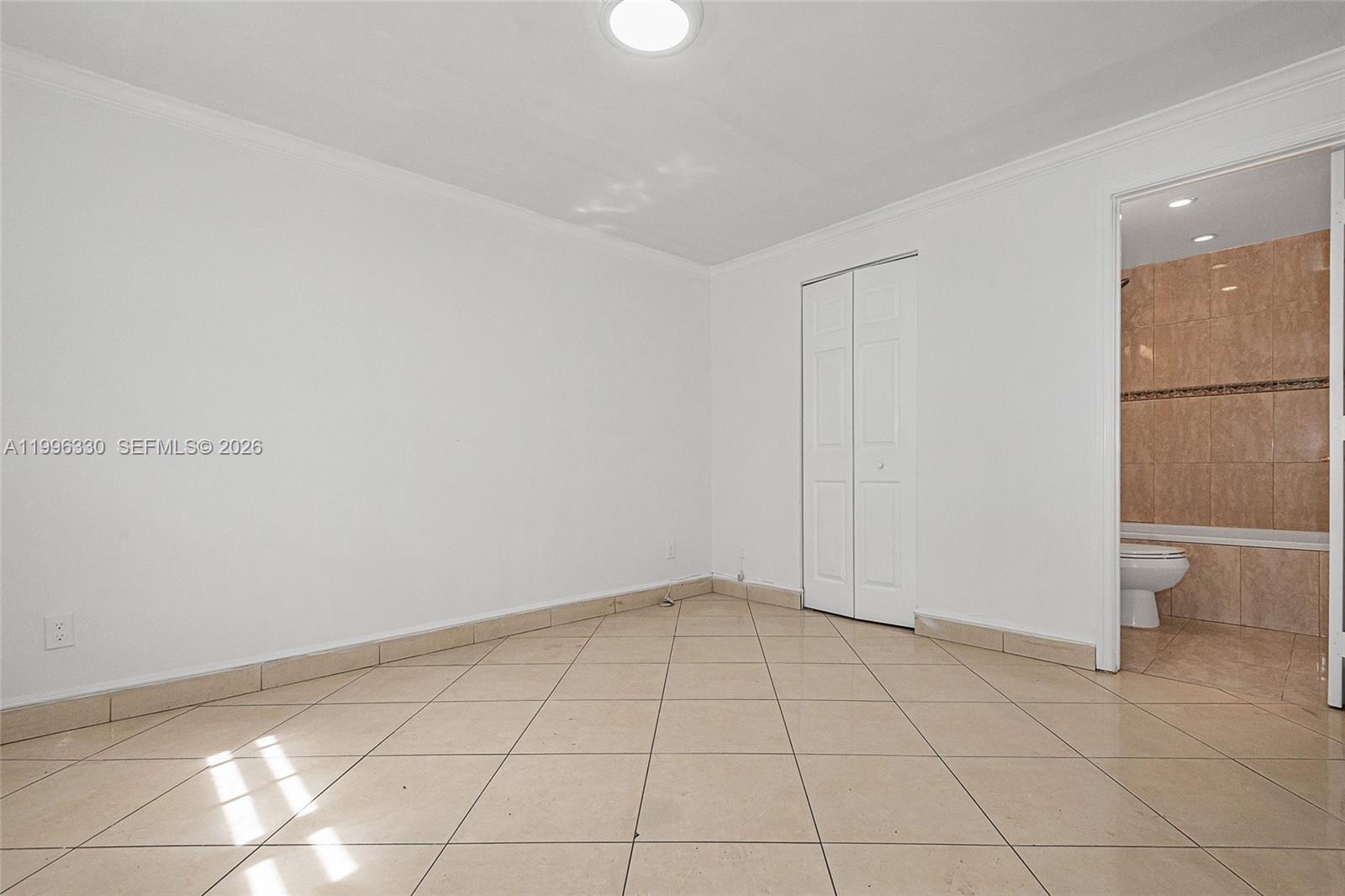 SUNSWEPT ISLE 1ST ADDN - Residential Lease