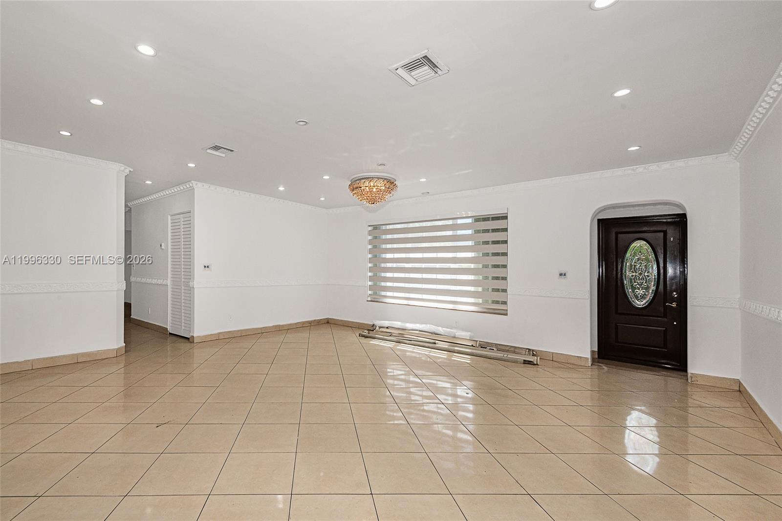 SUNSWEPT ISLE 1ST ADDN - Residential Lease