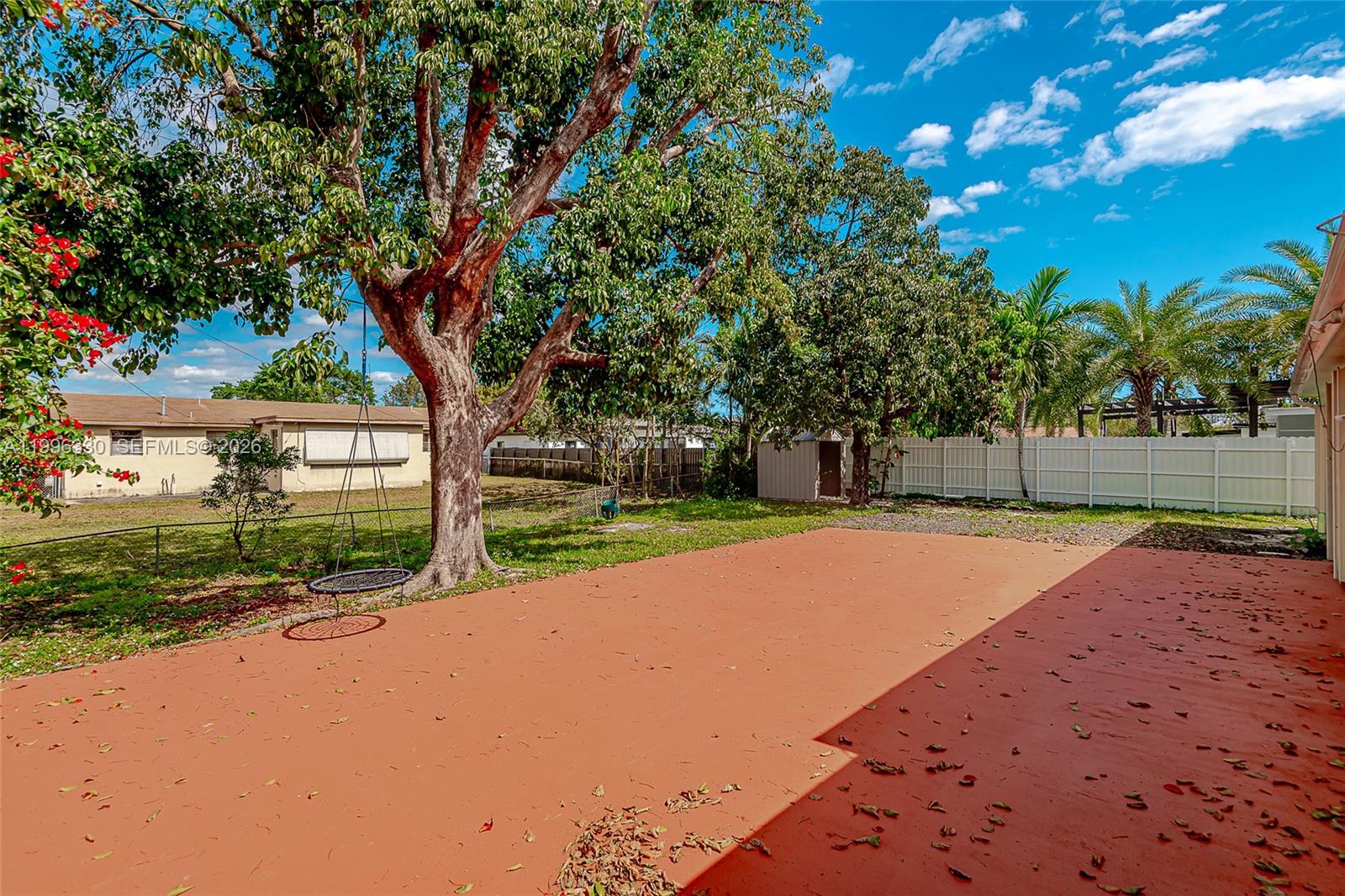 SUNSWEPT ISLE 1ST ADDN - Residential Lease