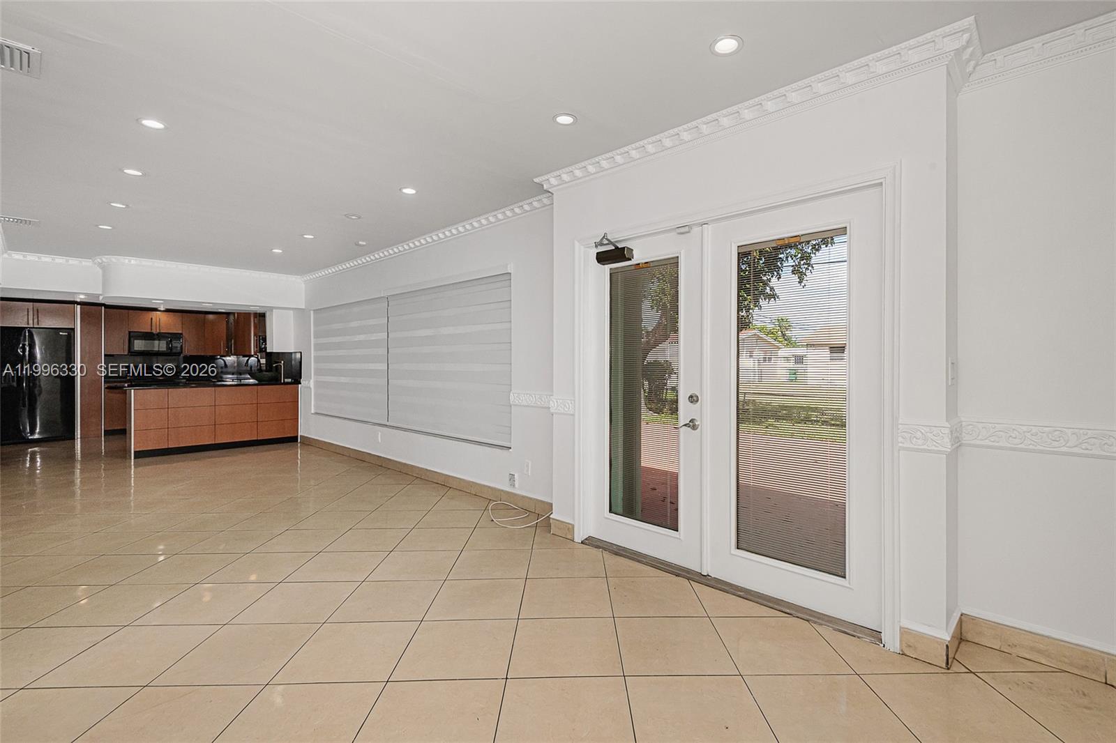 SUNSWEPT ISLE 1ST ADDN - Residential Lease