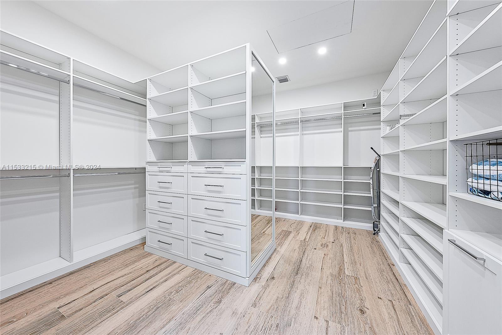 Seven Hundred Ocean - Residential