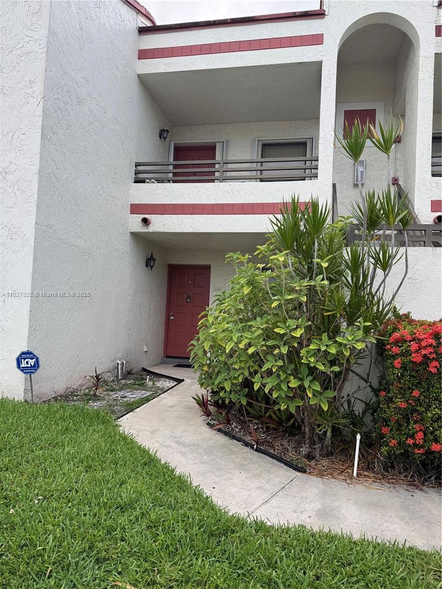 Location!!! Located in desiarable Pierpointe East subdivision in the heart of Pembroke Pines. Well maintained complex with community pool. Conveniently located close to Pembroke lakes mall, Golf course, CB Smith Park, and all major modes of transportation, schools, restaurants, shopping and entertainment.