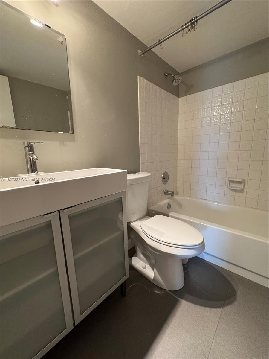 PIERPOINTE EAST CONDO ONE - Residential Lease