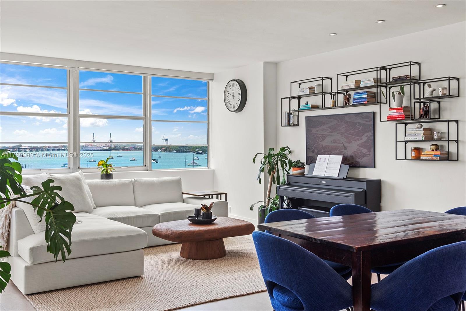 Property for Sale at 20 Island Ave 609, Miami Beach, Miami-Dade County, Florida - Bedrooms: 2 
Bathrooms: 2  - $1,100,000