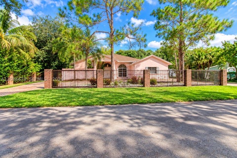 Photo of 17401 SW 266th Ter, Homestead, FL 33031 (MLS # A12084679)