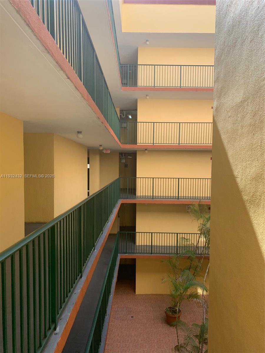 RIOPLAZA CONDOMINIUM SOUT - Residential Lease