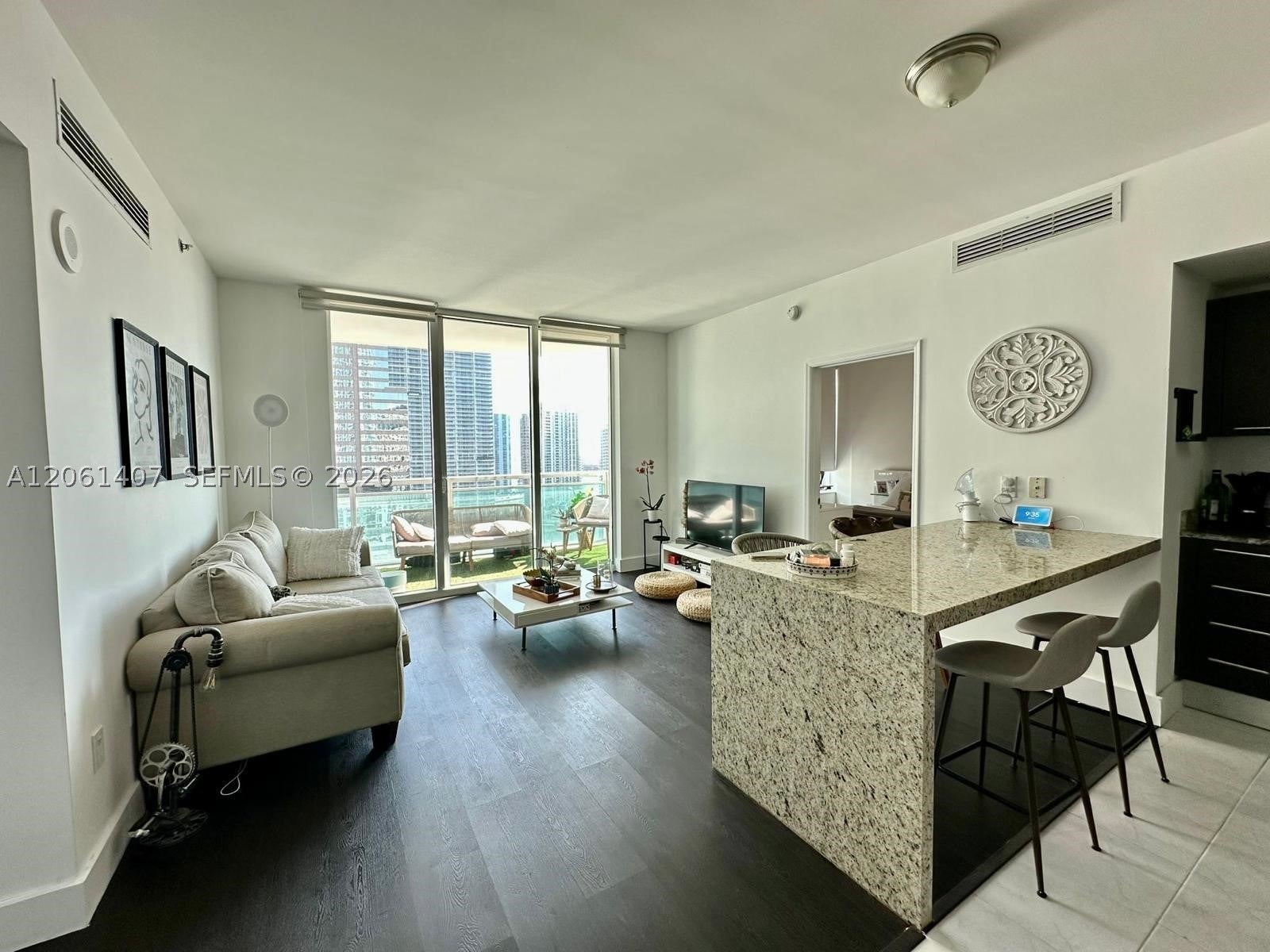 950 Brickell Bay Dr 2406
