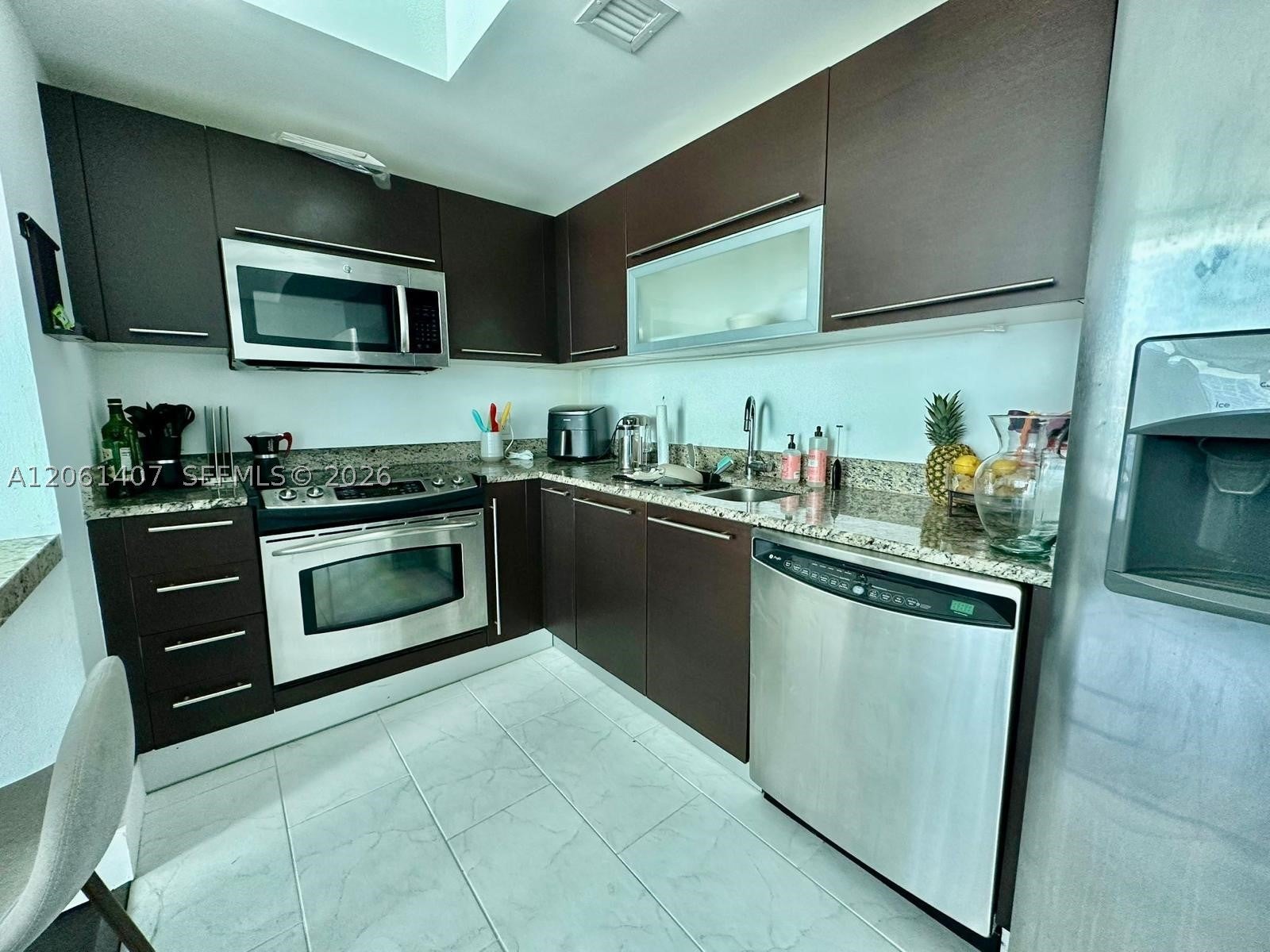 950 Brickell Bay Dr 2406